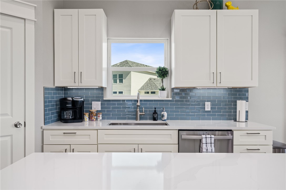 162 La Concha Blvd 28 Property Photo 13