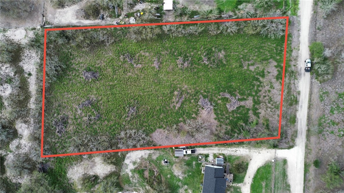 00 Theresia St Property Photo 3