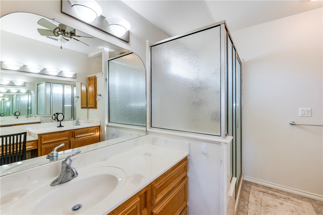 1813 Palisades Dr Property Photo 17