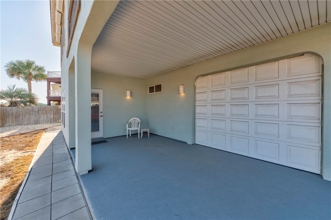 1813 Palisades Dr Property Photo 31