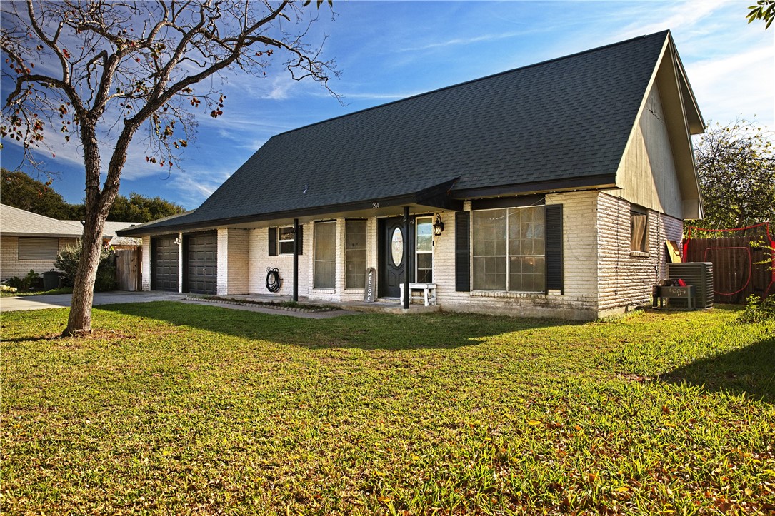 204 Wilshire Cr Property Photo 2