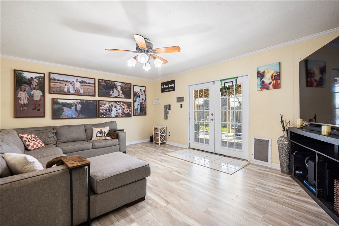 204 Wilshire Cr Property Photo 9