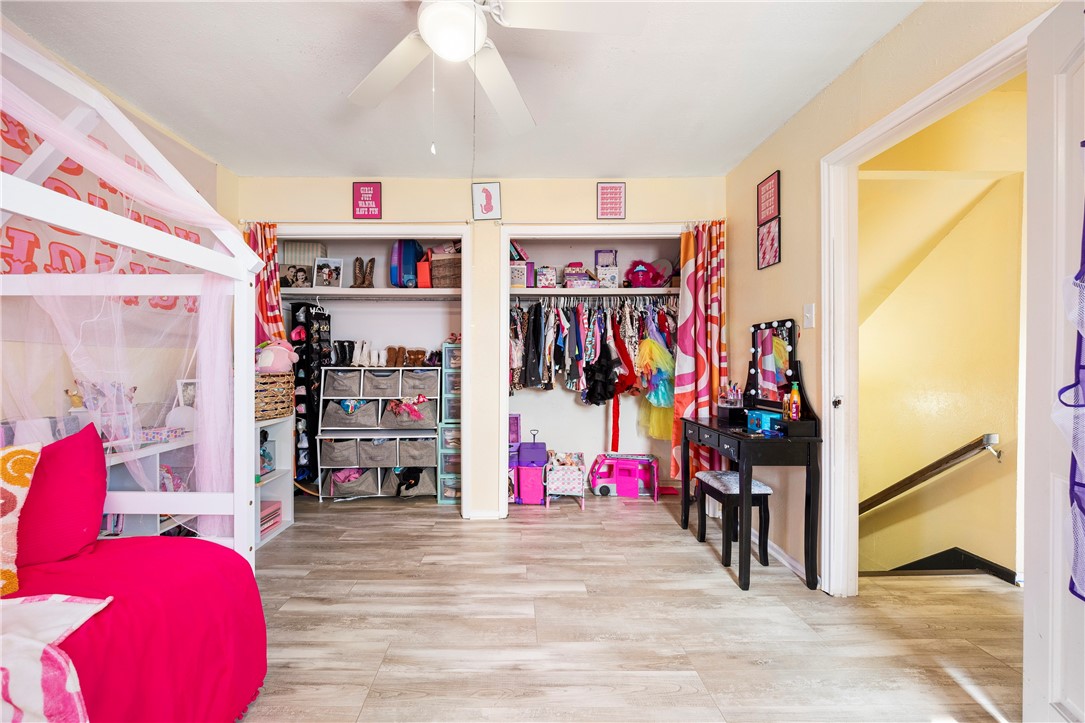 204 Wilshire Cr Property Photo 16