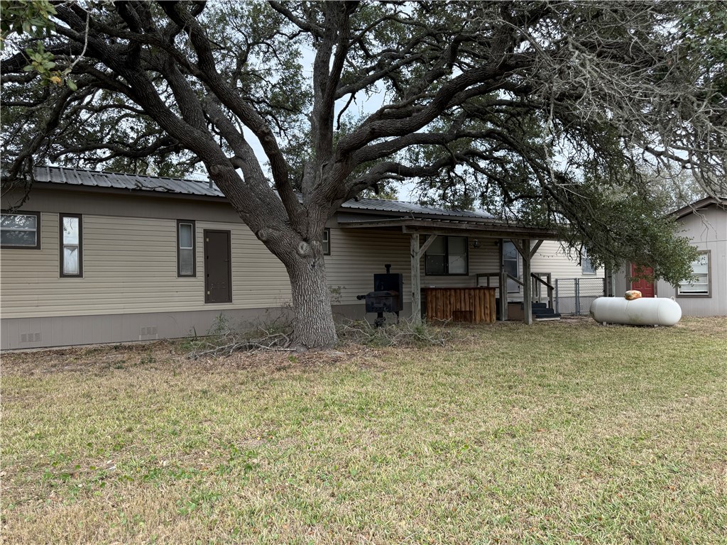 32 Palm Dr Property Photo 1