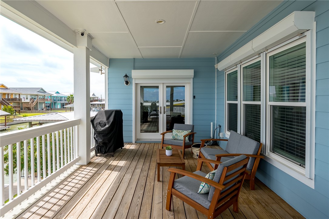 119 Ball St Property Photo 8