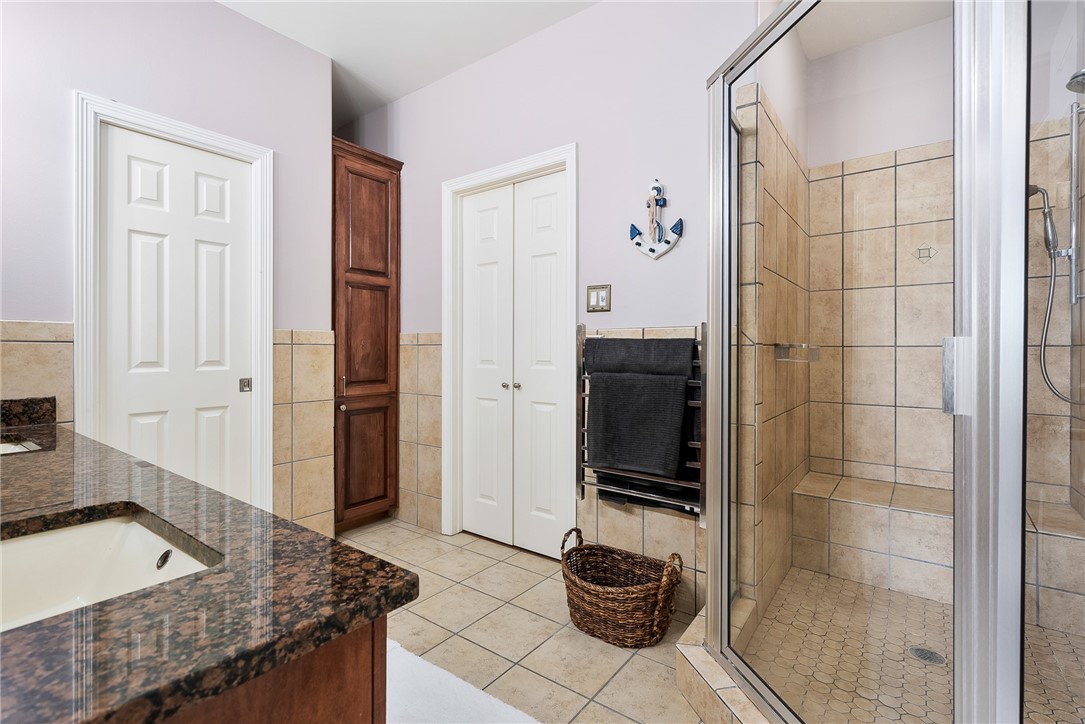 119 Ball St Property Photo 27