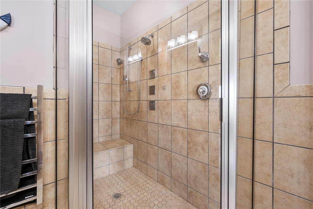 119 Ball St Property Photo 28