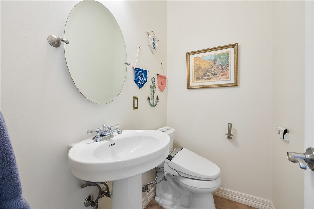 119 Ball St Property Photo 32
