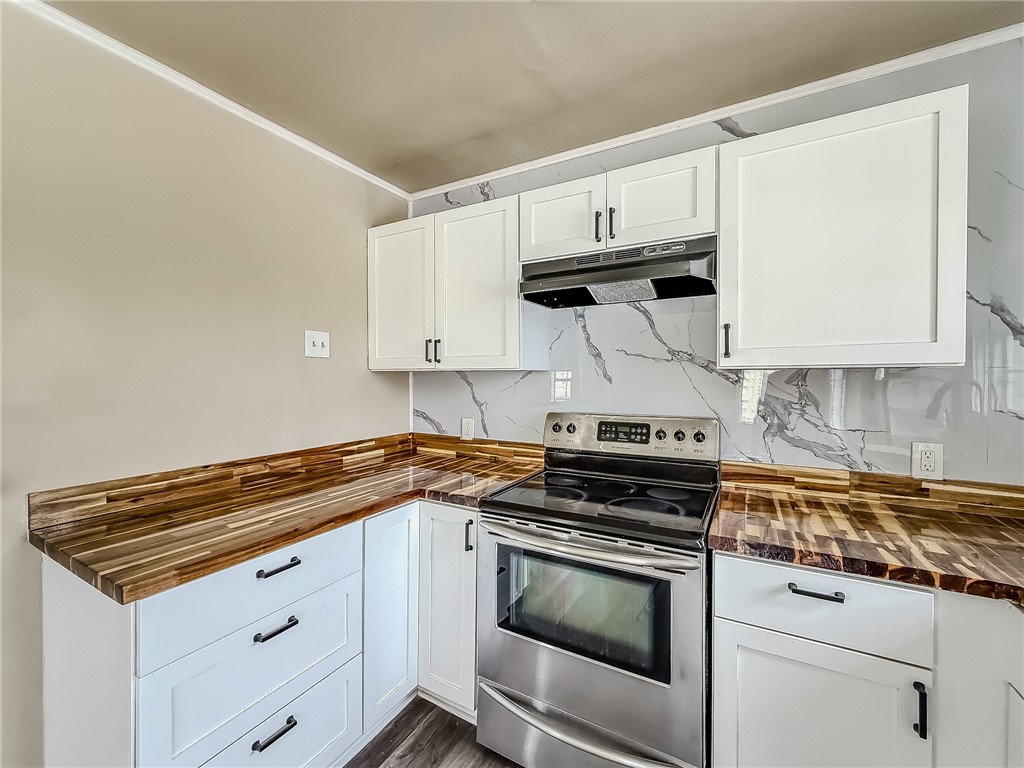 3437 Austin St Property Photo 15