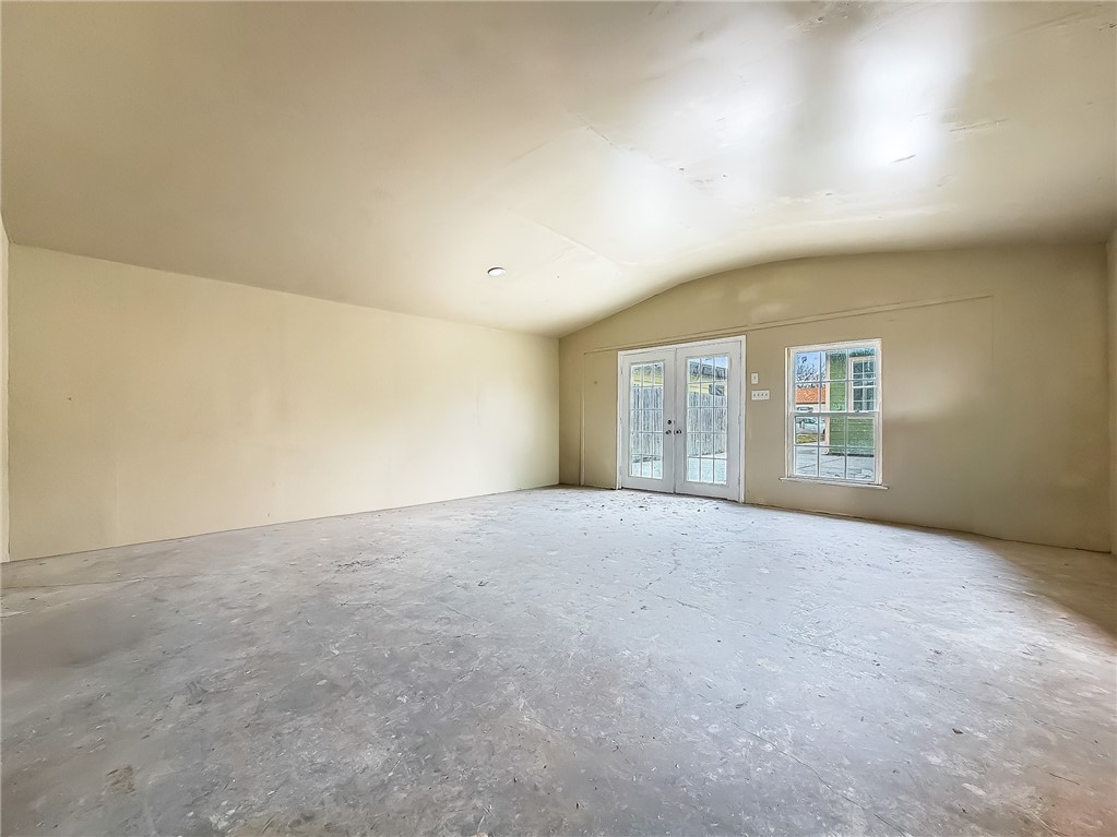 3437 Austin St Property Photo 22