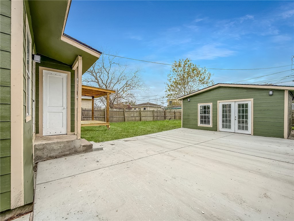 3437 Austin St Property Photo 23
