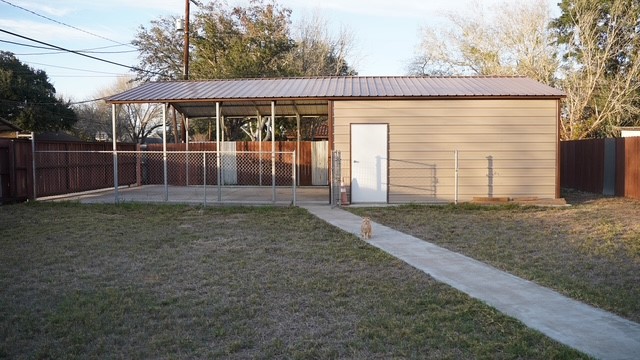 710 W Viggo St Property Photo 6
