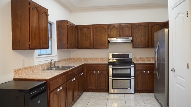 710 W Viggo St Property Photo 10