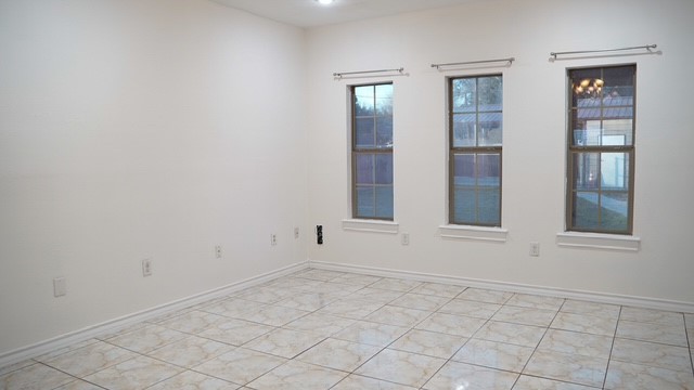 710 W Viggo St Property Photo 11