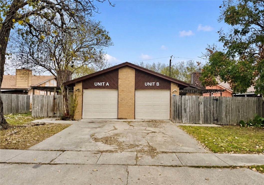 6624 Hardwick Dr Property Photo 1