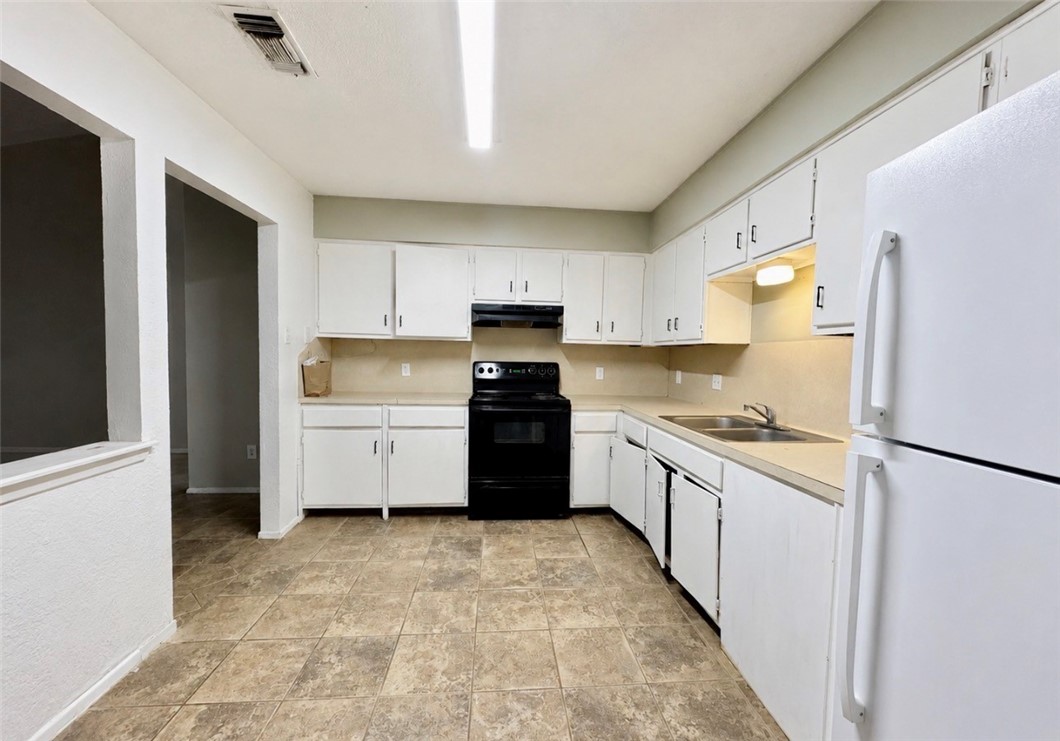 6624 Hardwick Dr Property Photo 9