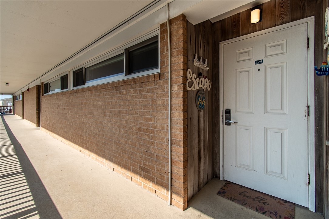 14810 Windward Dr 204 Property Photo 1