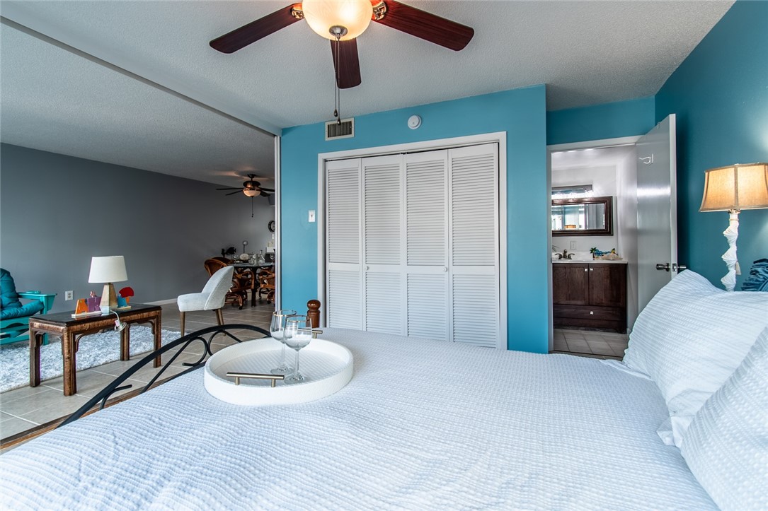 14810 Windward Dr 204 Property Photo 20