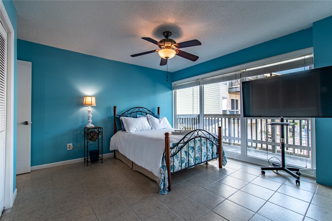 14810 Windward Dr 204 Property Photo 24