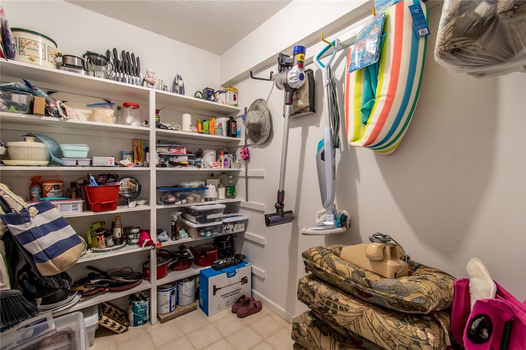 14810 Windward Dr 204 Property Photo 27