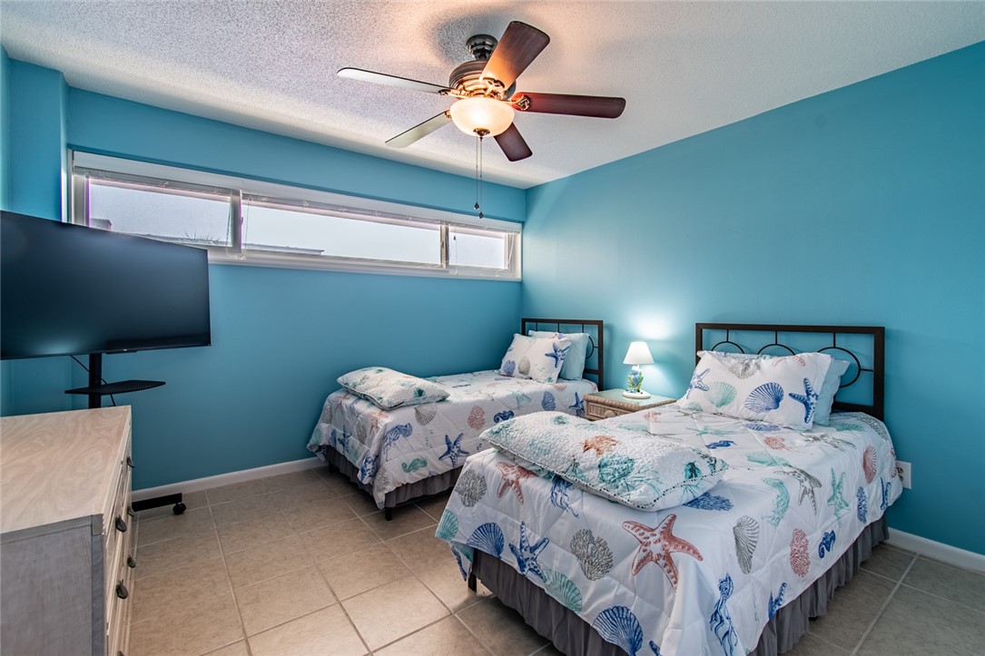 14810 Windward Dr 204 Property Photo 28