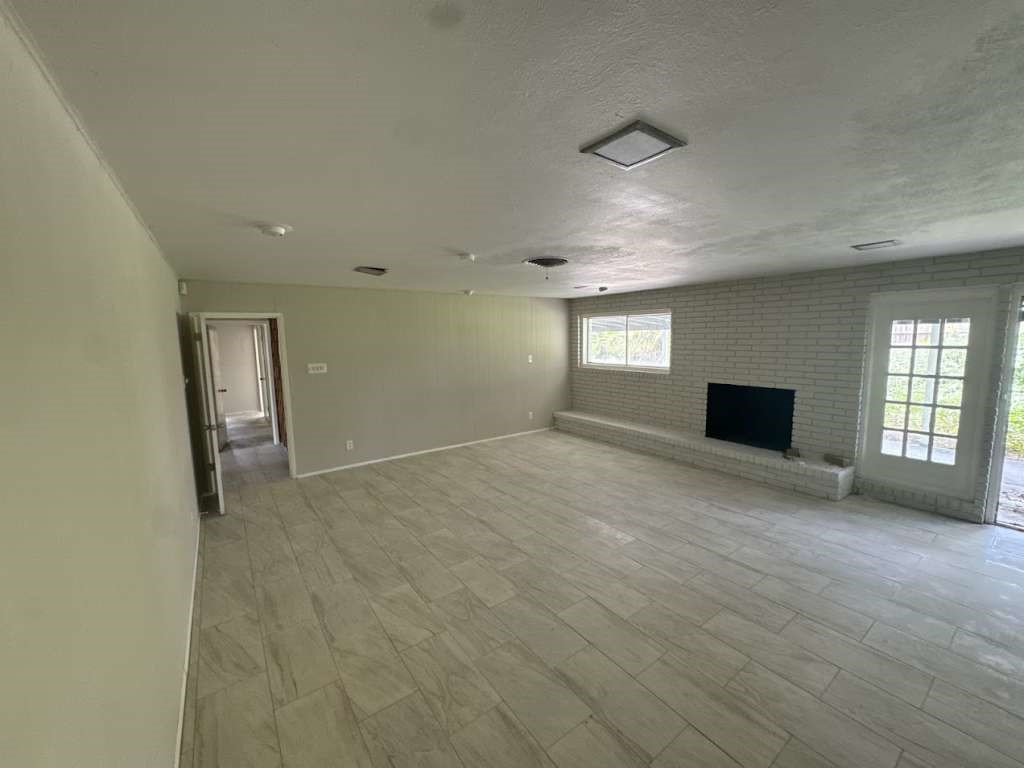 426 Pennington Dr Property Photo 3