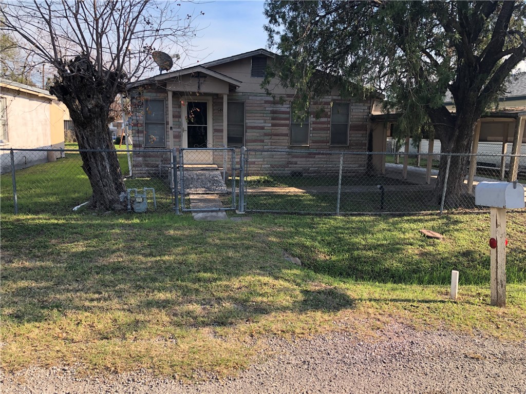 526 Dolores St Property Photo 1