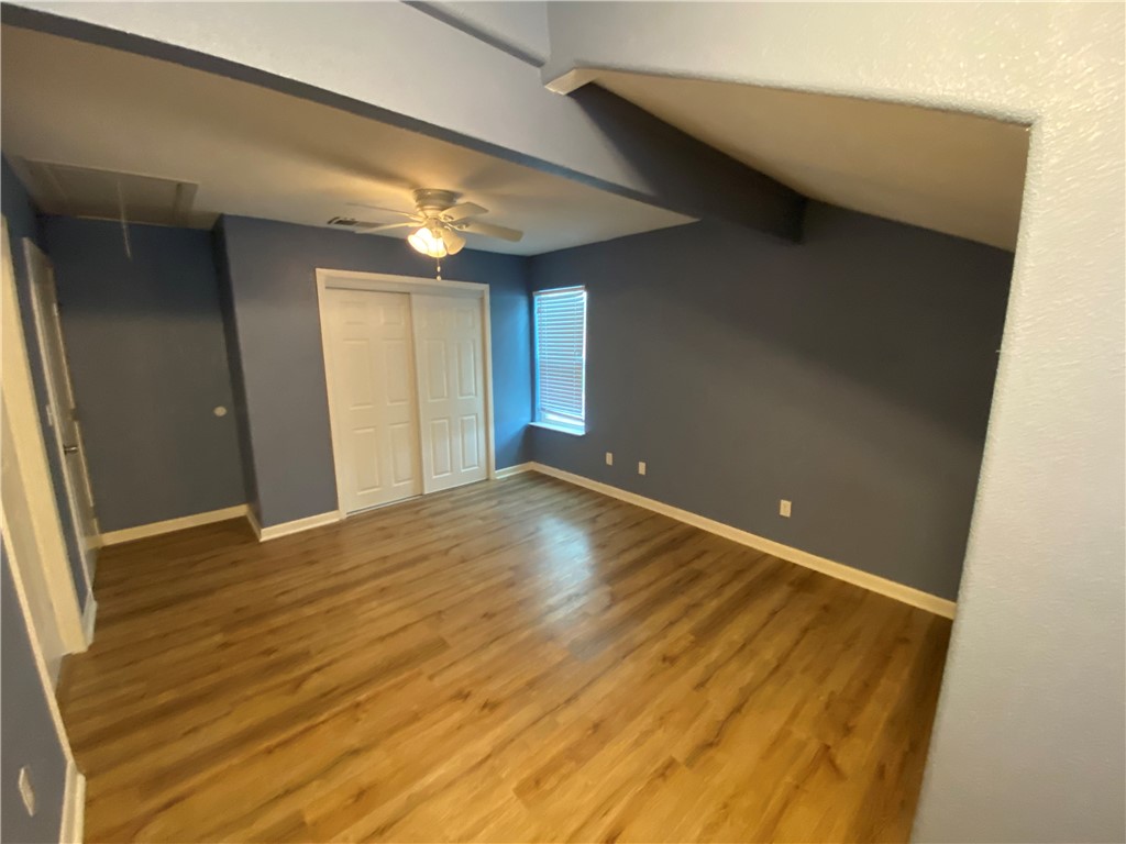 101 Donna Property Photo 18