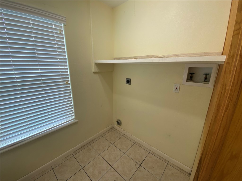 101 Donna Property Photo 25