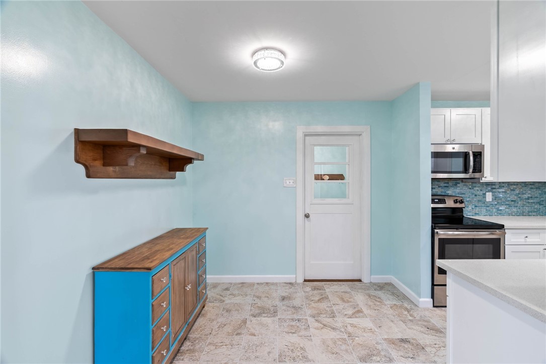 1703 Austin St Property Photo 9