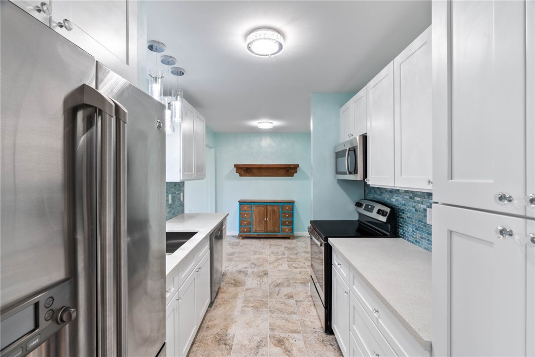 1703 Austin St Property Photo 11