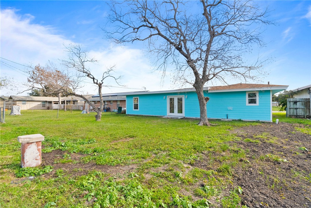1703 Austin St Property Photo 13