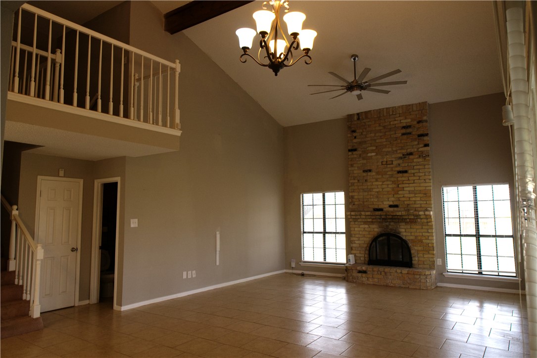 470601 Property Photo 3