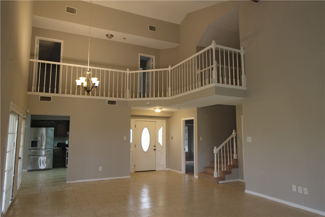 470601 Property Photo 5