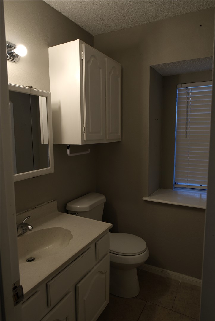 470601 Property Photo 6