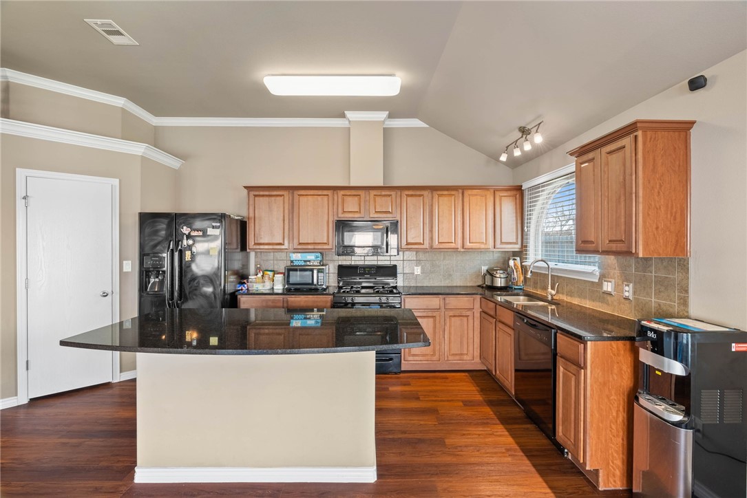 3937 Freds Folly Dr Property Photo 7