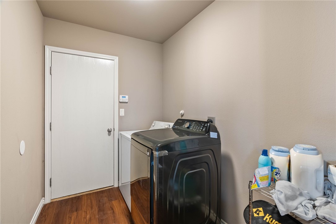 3937 Freds Folly Dr Property Photo 17