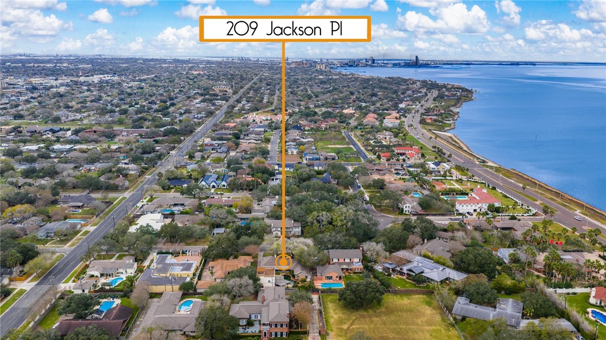 209 Jackson Pl Property Photo 39