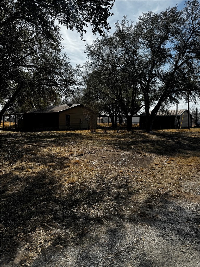 204 Mineral St Property Photo 9