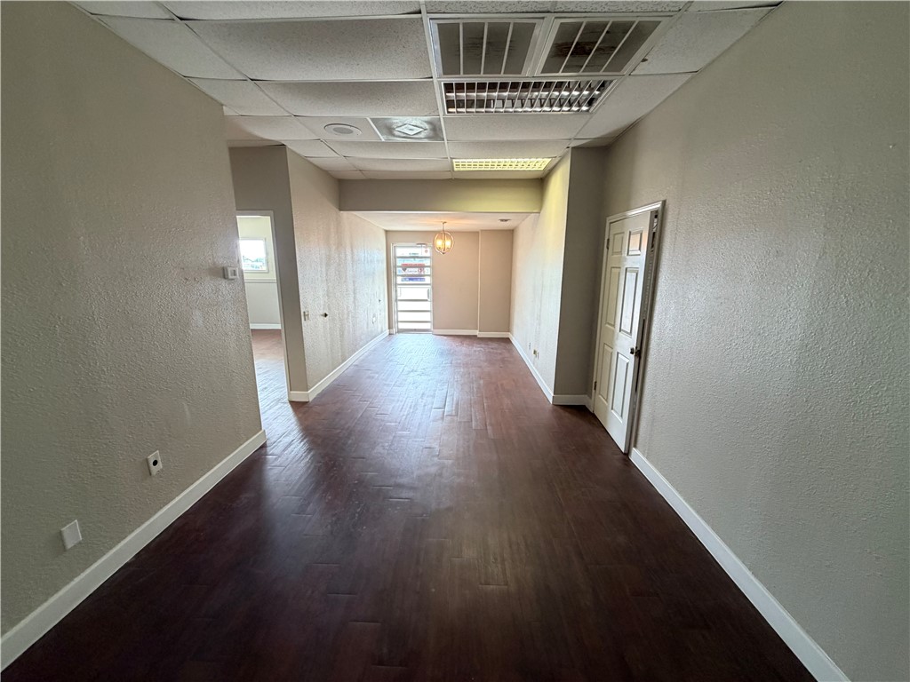 3902 S Port Ave 2 Property Photo 7