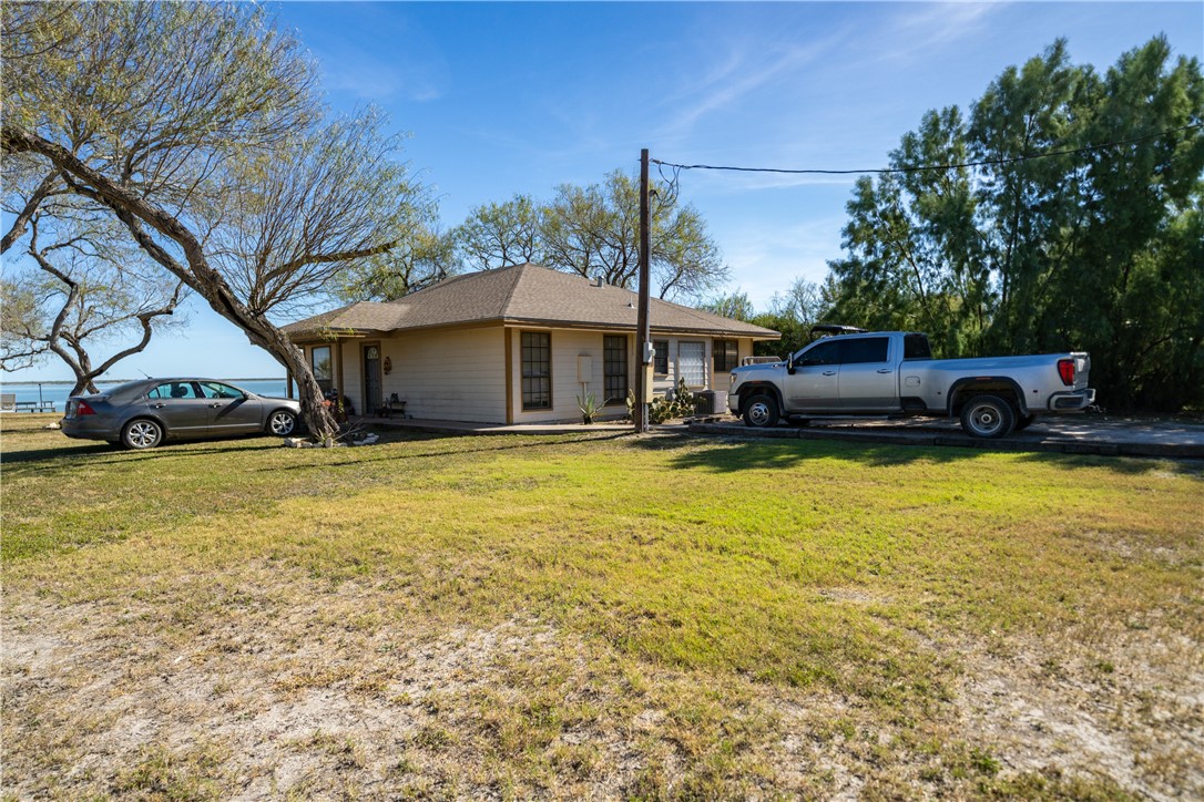 990 E Fm 628 Property Photo 23