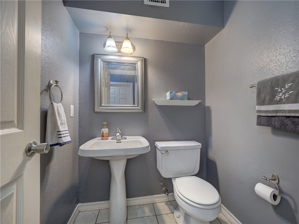 7210 St James Ct Property Photo 13