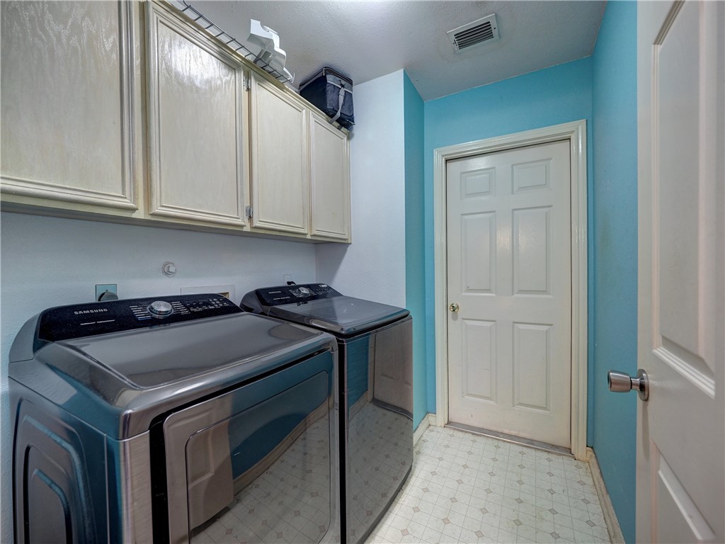 7210 St James Ct Property Photo 17