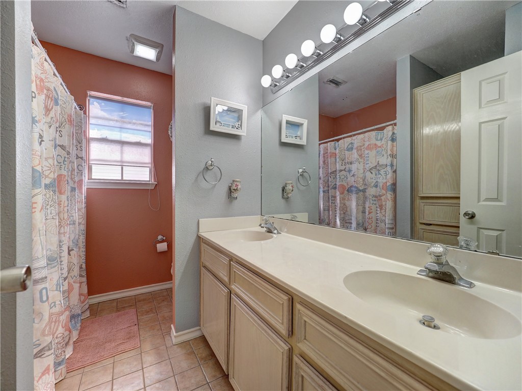 7210 St James Ct Property Photo 21