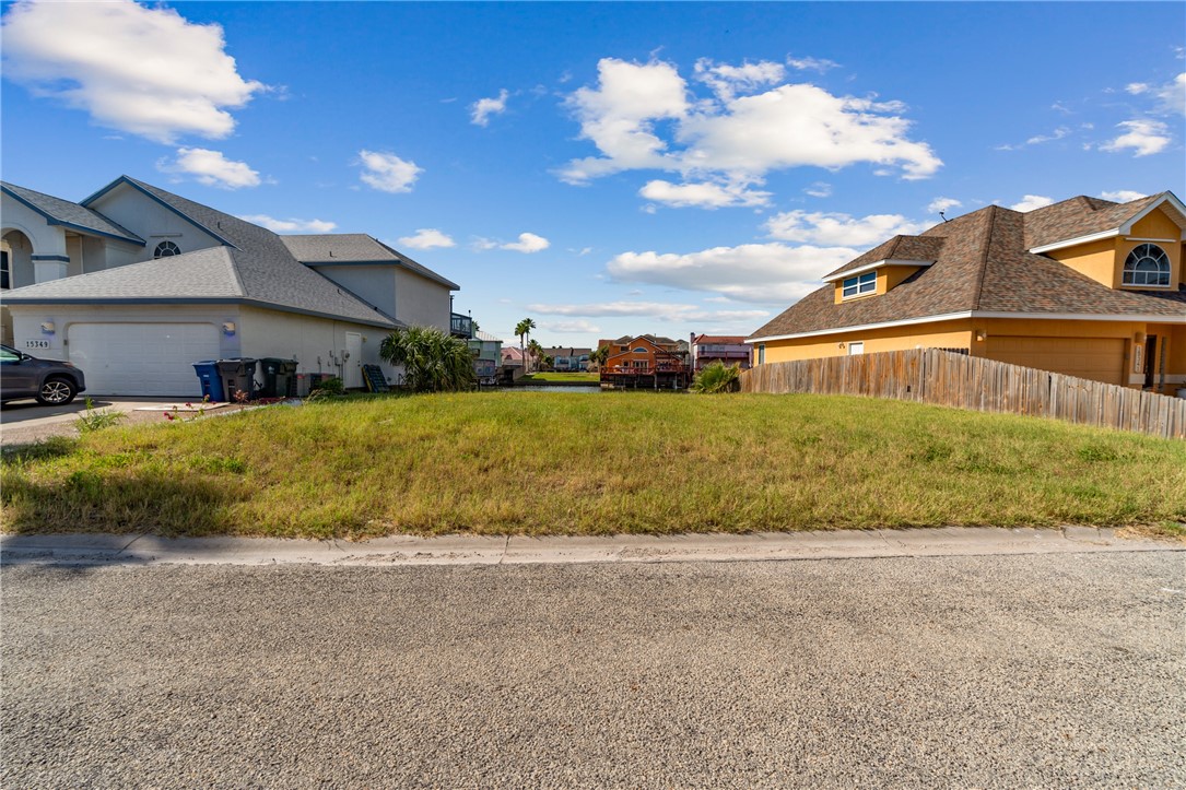 15345 Key Largo Ct Property Photo 5