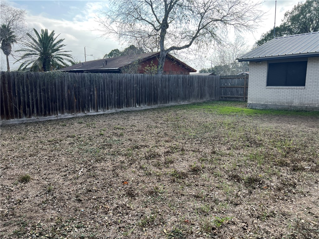 803 Continental Dr Property Photo 12