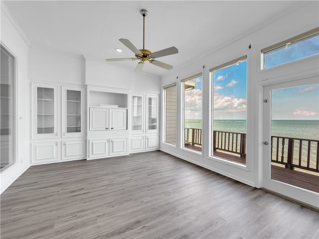 4454 Ocean Dr 4 Property Photo 16
