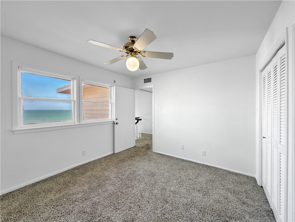 4454 Ocean Dr 4 Property Photo 29