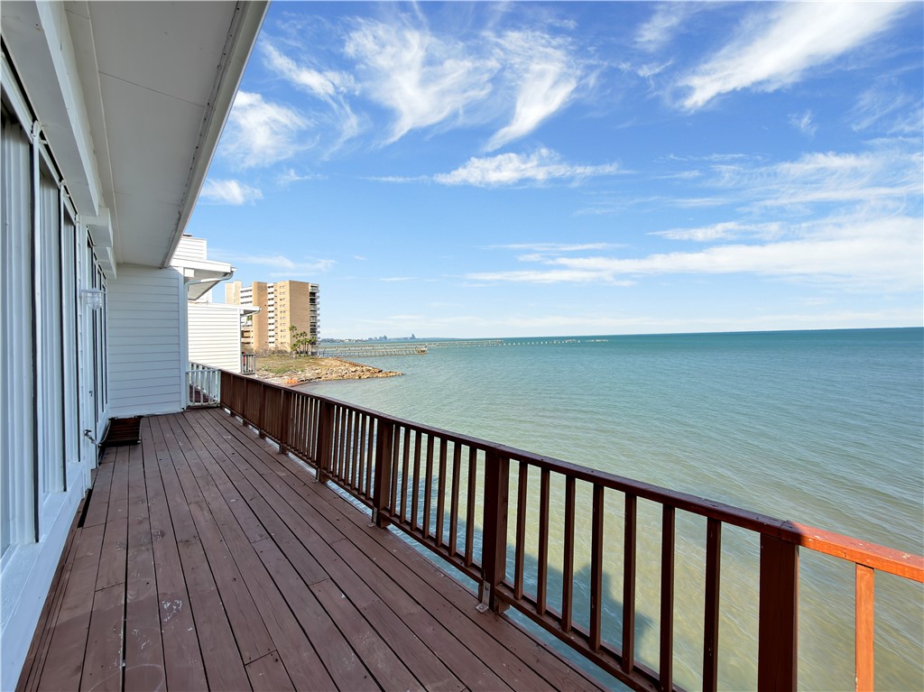 4454 Ocean Dr 4 Property Photo 33