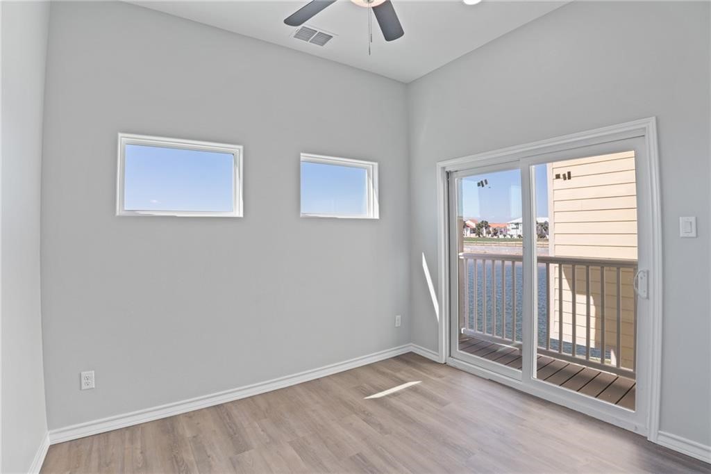 14933 Leeward Dr Property Photo 12